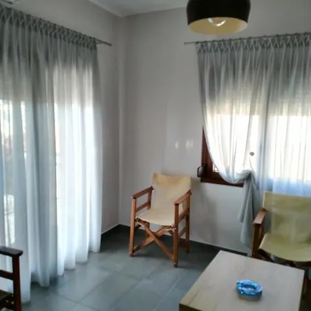 Gianni's By The Sea Apartman *