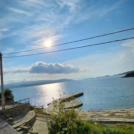 Gianni's By The Sea Apartman Amulianí