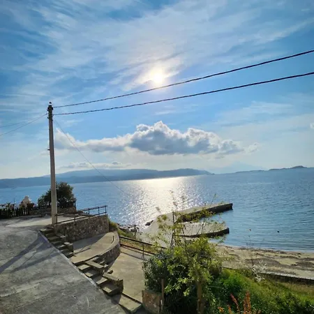 Gianni's By The Sea Apartman